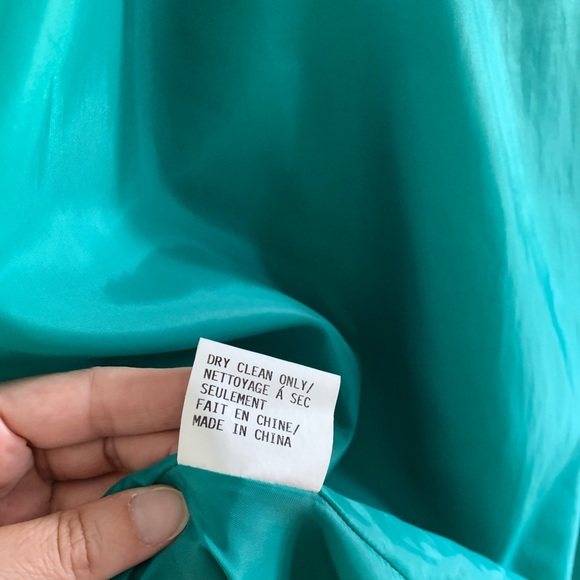 Vintage turquoise, lightweight cotton trenchcoat with belt and raglan sleeves. - Picture 13 of 13